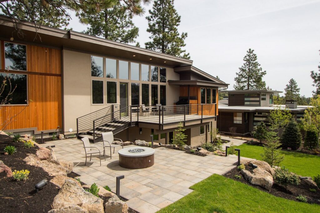 Custom Home on Drouillard - Image 7