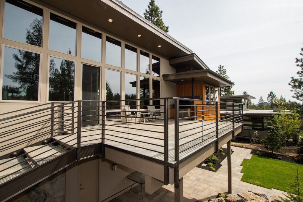 Custom Home on Drouillard - Image 9