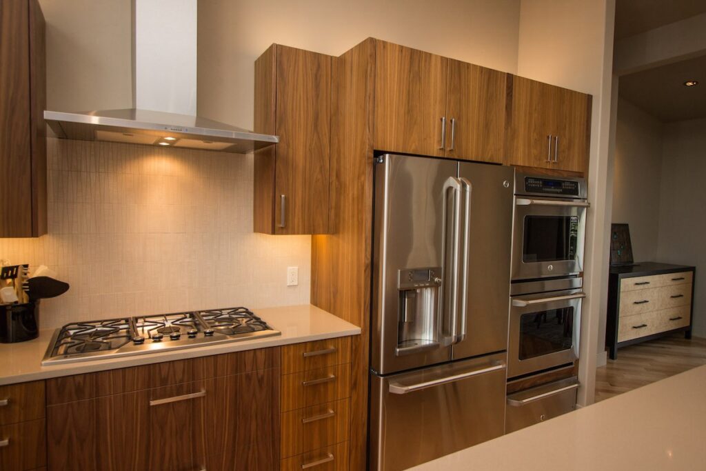Custom Home on Drouillard - Image 17
