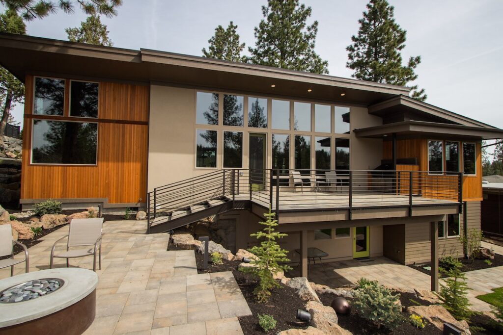 Custom Home on Drouillard - Image 22
