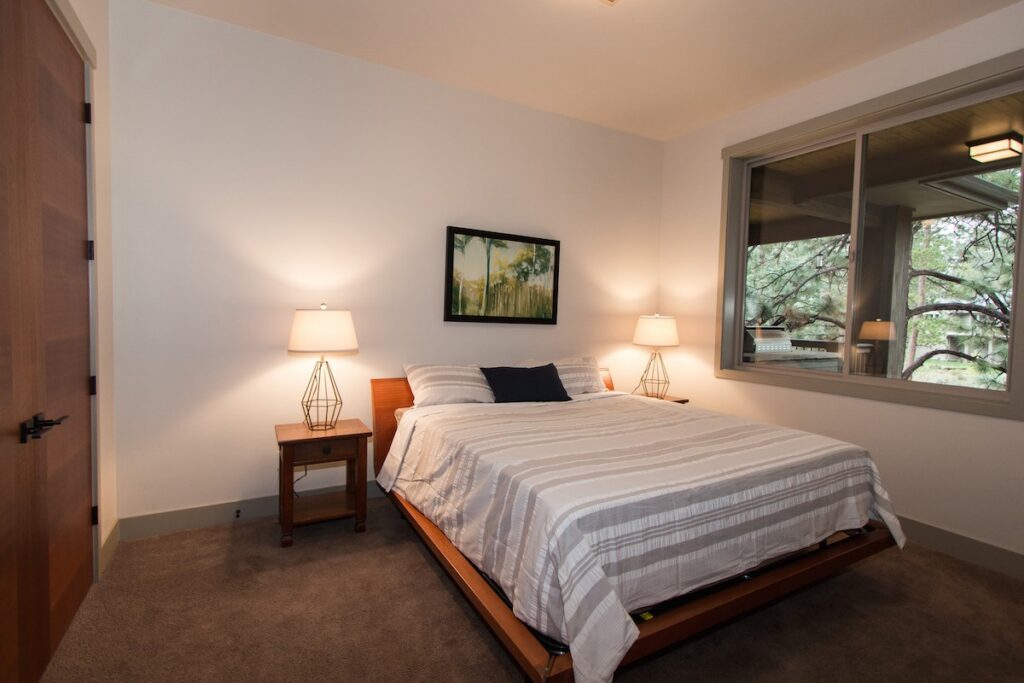 Bend Oregon Custom Home - Image 2