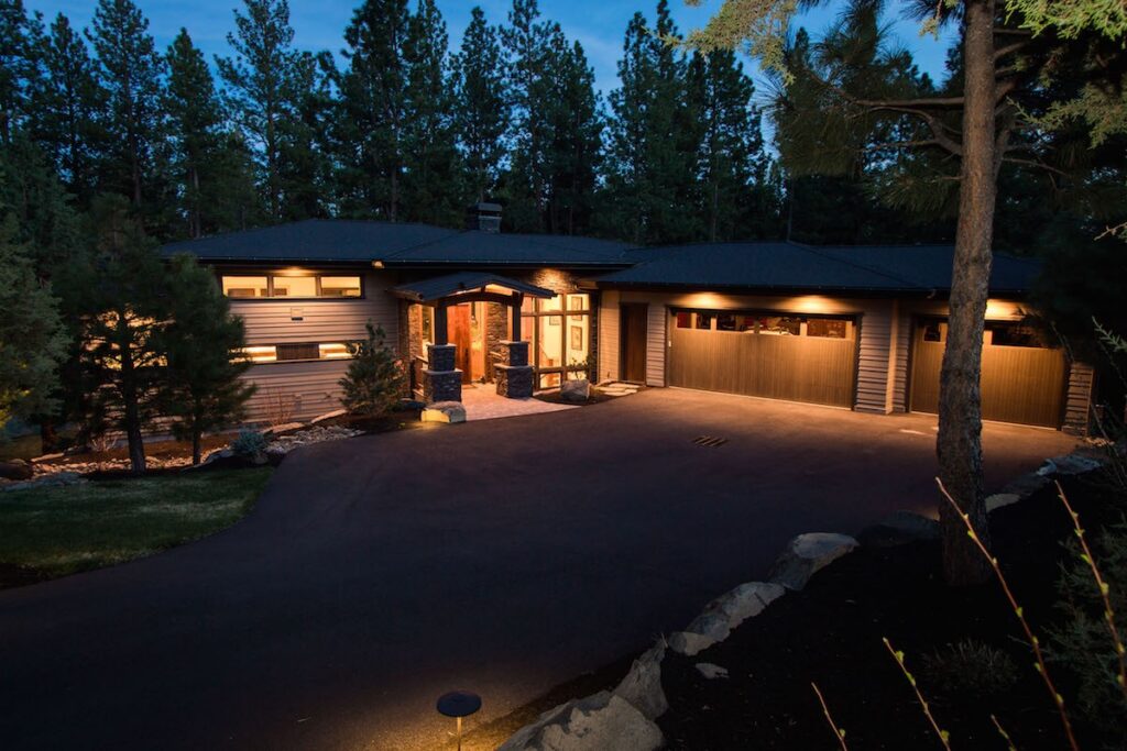 Bend Oregon Custom Home - Image 14