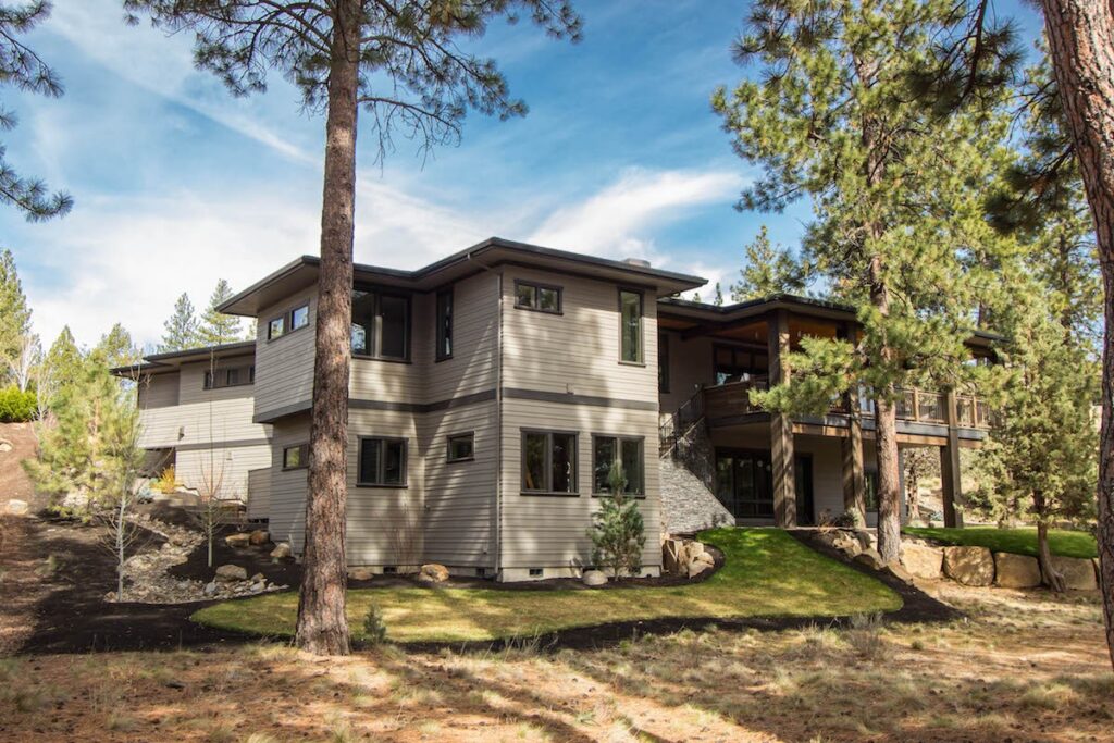 Bend Oregon Custom Home - Image 16