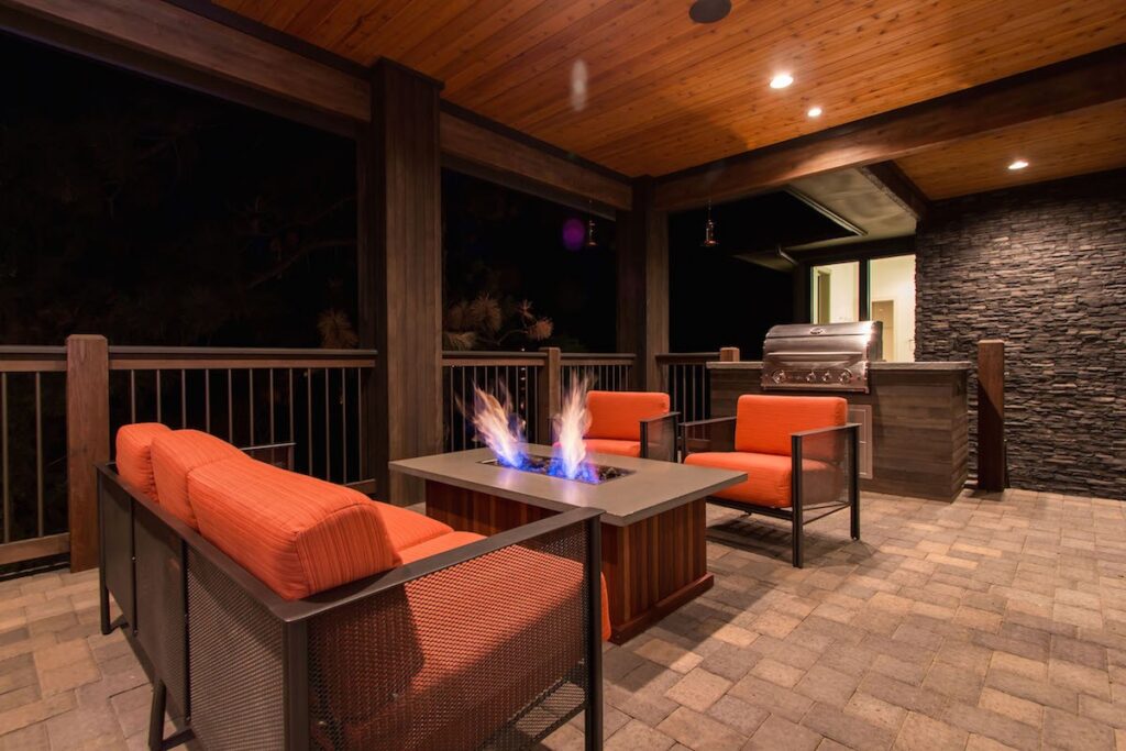 Bend Oregon Custom Home - Image 18