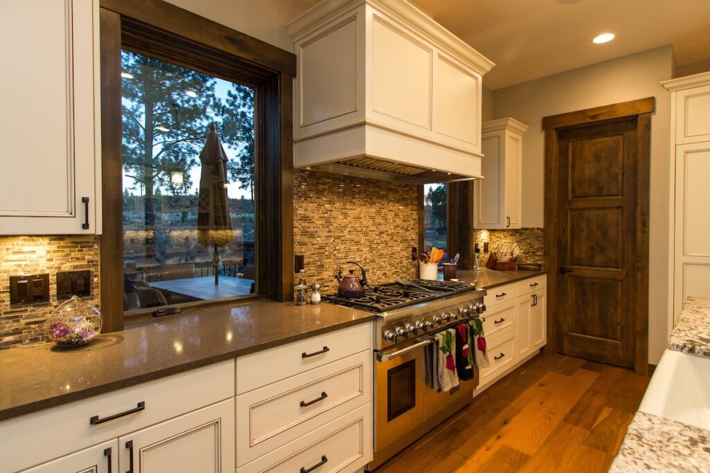 Custom Kitchens - Image 2